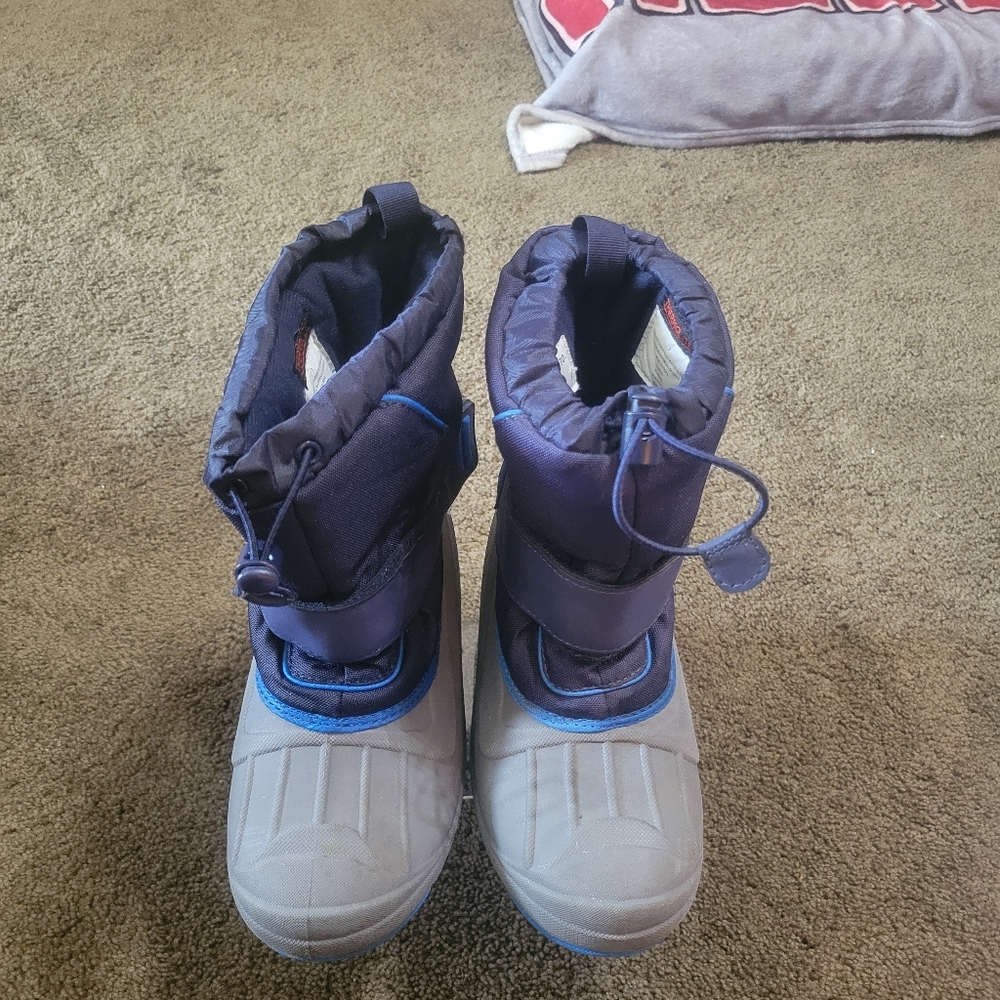 EUC , Feels Like New, Camo Snow Boots